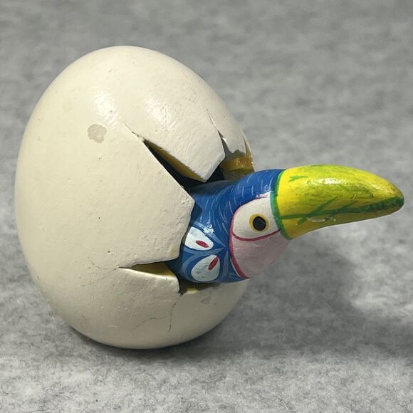 Vintage Hand Painted Parrot Figurines Set Cracking Out of Egg Bird Collectibles - Picture 9 of 16